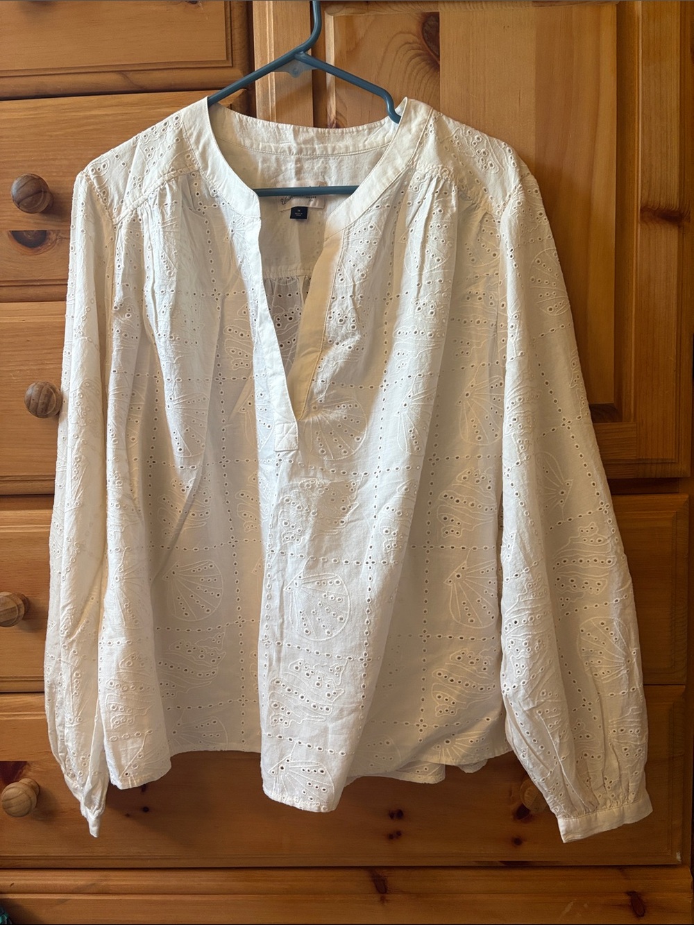 Embroidered shell top